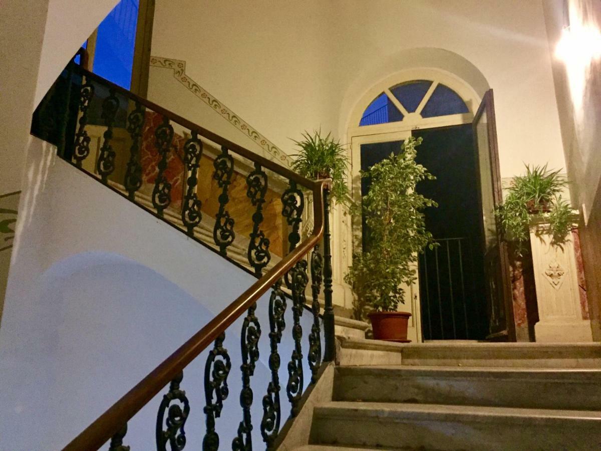 Appartement Mega House à Catane Extérieur photo