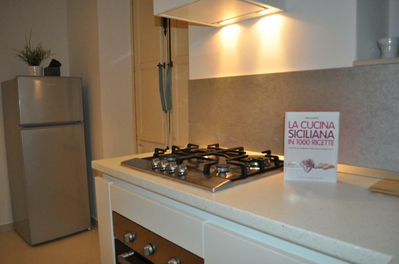 Appartement Mega House à Catane Extérieur photo
