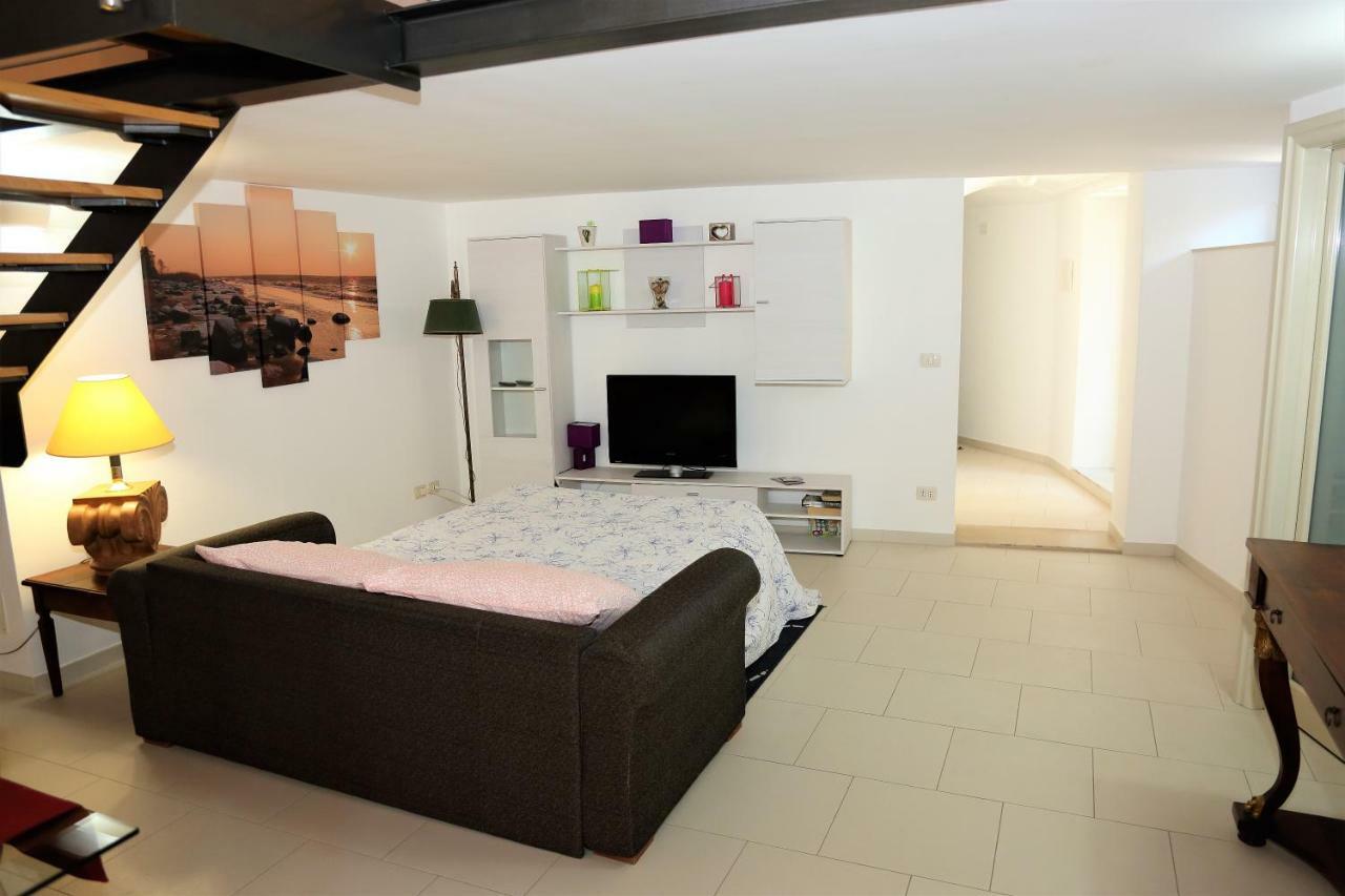 Appartement Mega House à Catane Extérieur photo