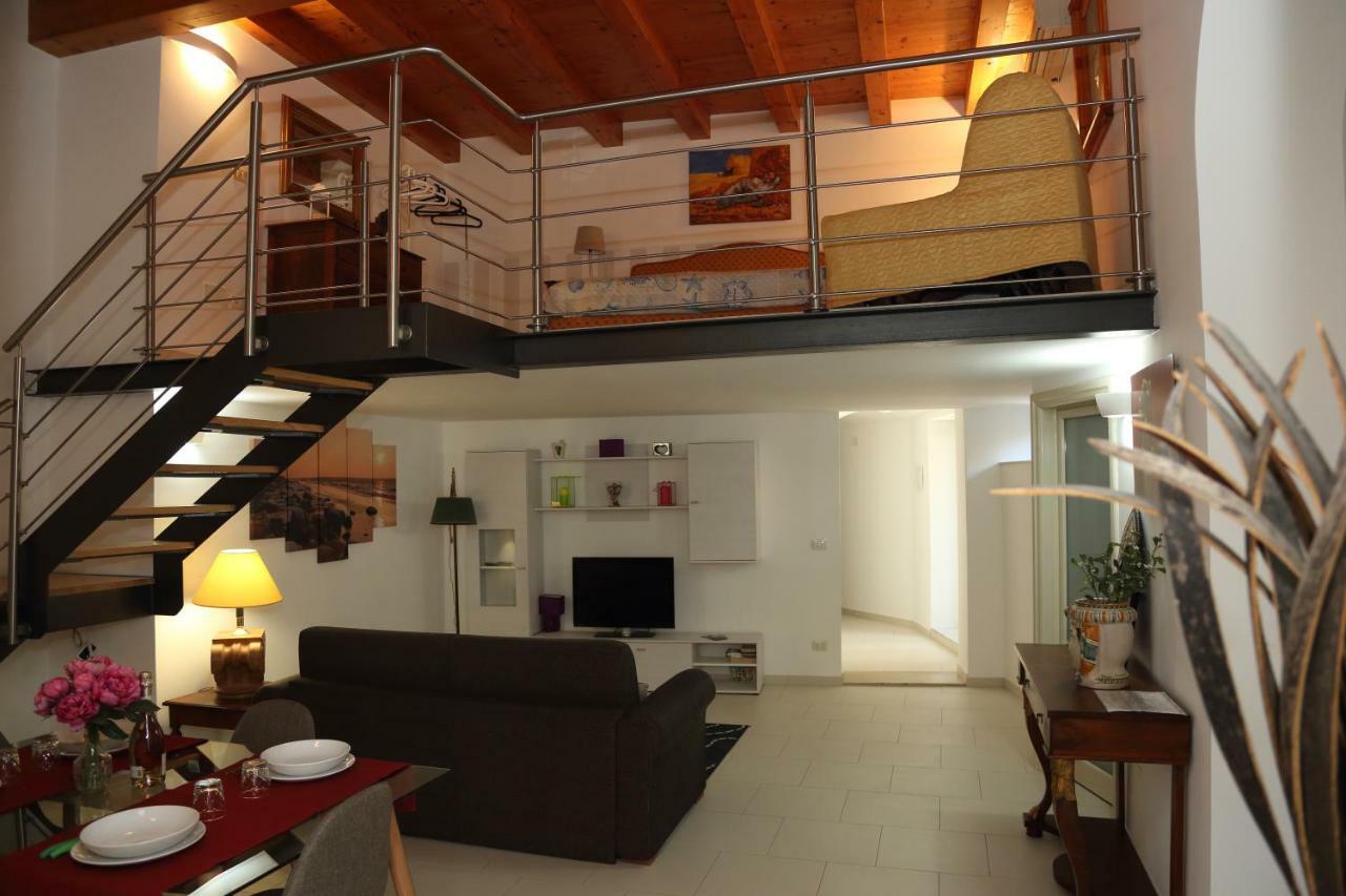 Appartement Mega House à Catane Extérieur photo