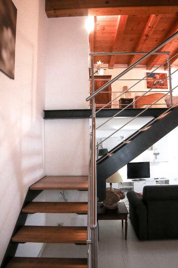 Appartement Mega House à Catane Extérieur photo