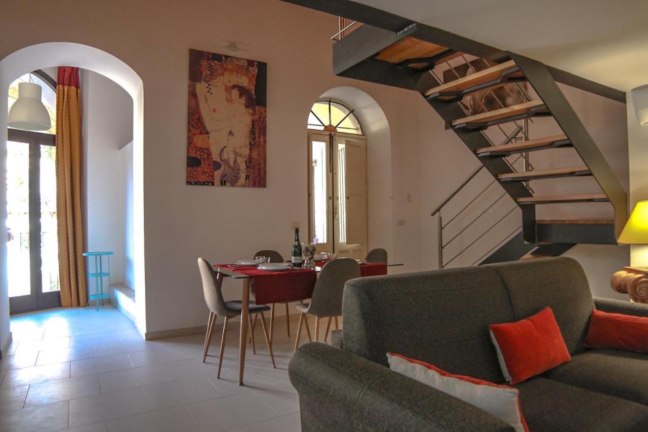 Appartement Mega House à Catane Extérieur photo