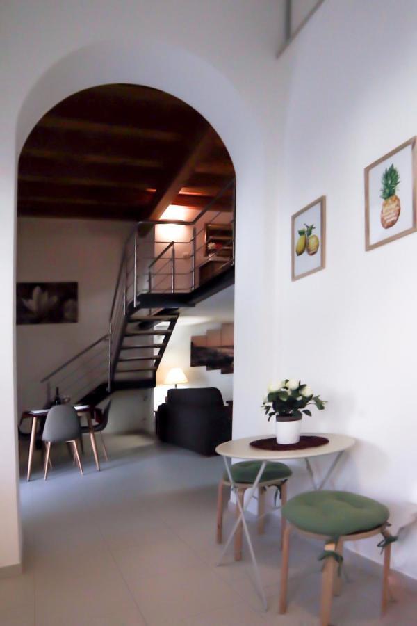Appartement Mega House à Catane Extérieur photo
